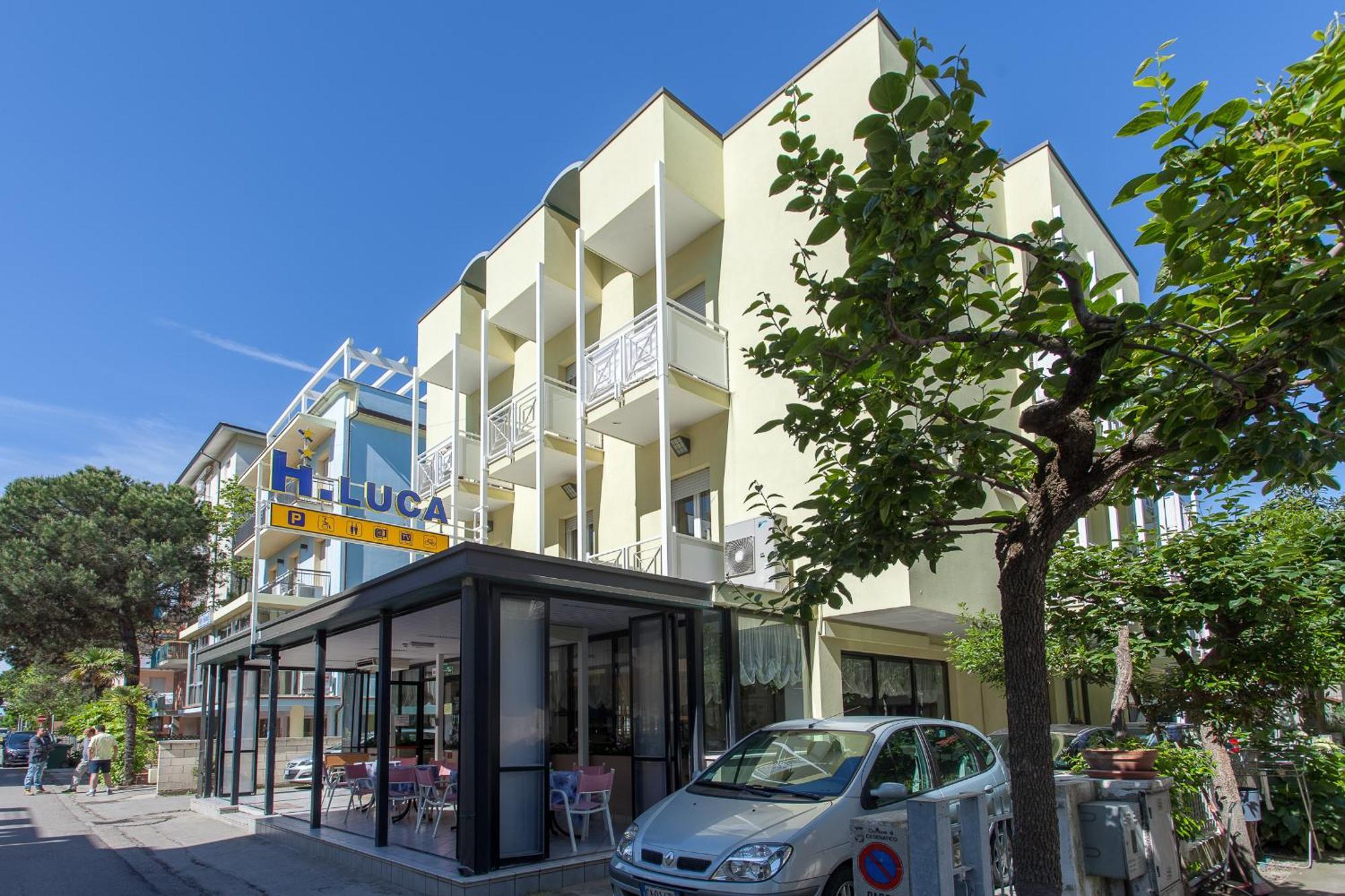 Hotel Luca Valverde  Exterior photo